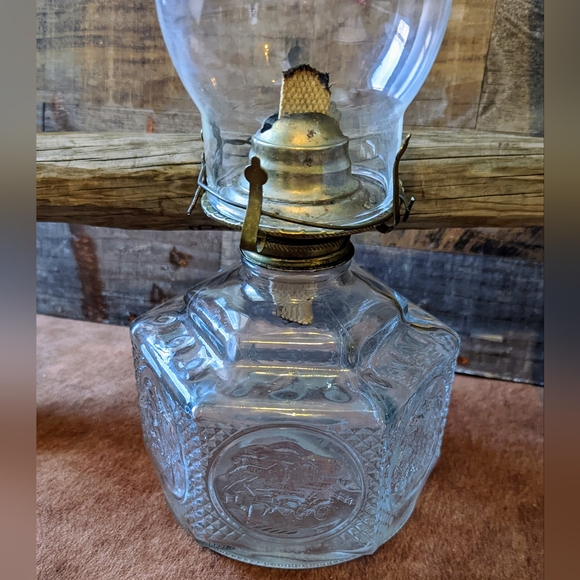 Vintage Collectible Lamplight Farms #6 Farm Carriage Hexagon Glass Oil Lamp - Picture 4 of 9